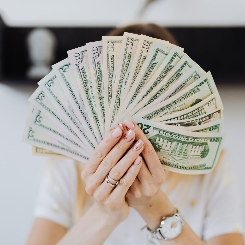 22-dollars-an-hour-is-how-much-a-year-frugal-mom-boss